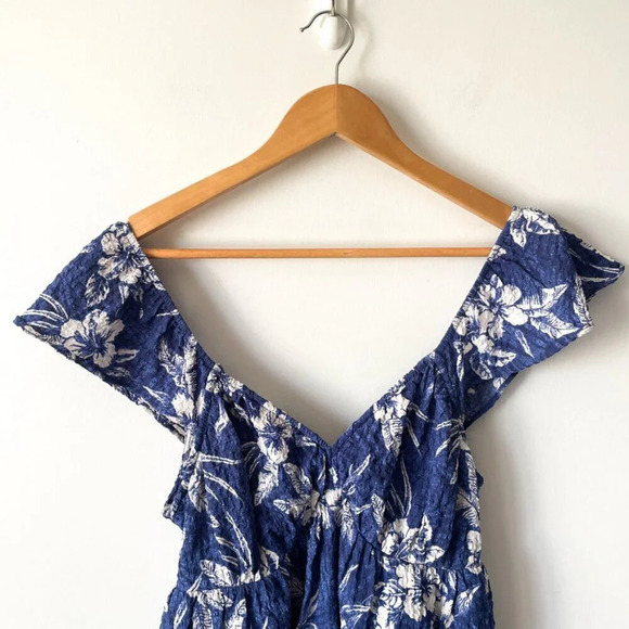 American Eagle  Hawaiian Cut Out Back Crinkle Mini Dress NWT Blue Sz Medium - Picture 2 of 7